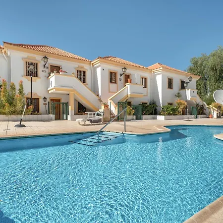 Exclusive Americas 아파트 아데제