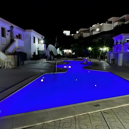 Americas 2 Bedroom Apartament
