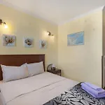 Americas 2 Bedroom